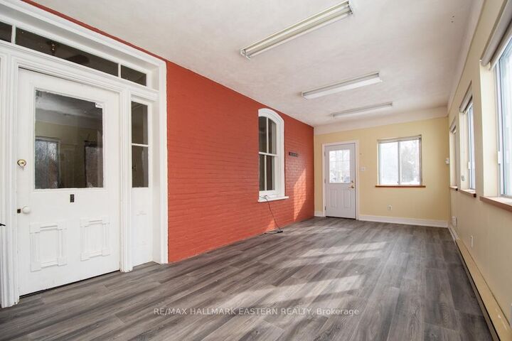 Property Photo: 10 Hill Street ON K0L 2H0