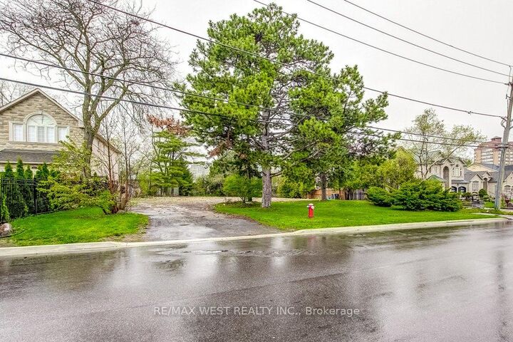 Property Photo:  Part Lot 2 Fairview Road W  ON L5B 1K7 