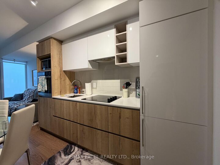 Property Photo: 319 Jarvis Street 4808 ON M5B 0C8