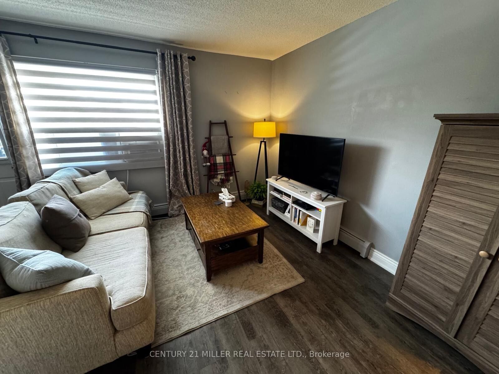 Property Photo:  264 Oakdale Avenue 309  ON L2P 2K4 