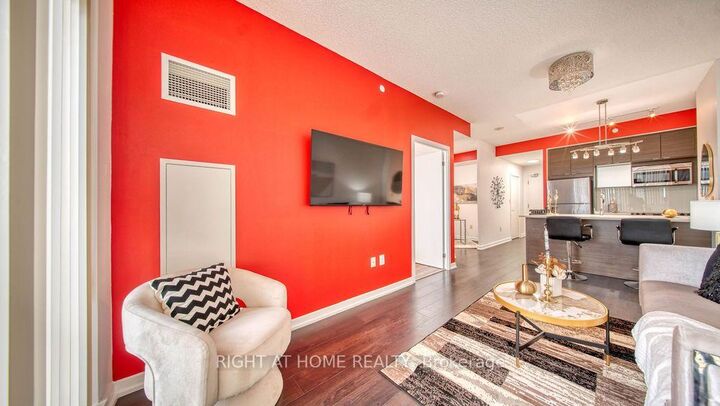 Property Photo: 62 Forest Manor Road 1808 ON M2J 0B6