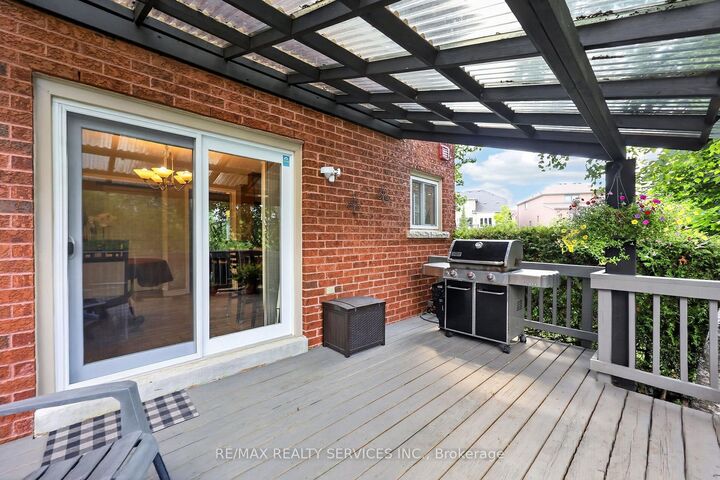 Property Photo: 1 Plummer Road ON L7E 1V1
