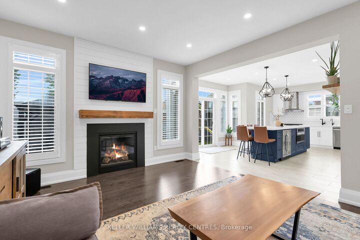 Property Photo: 2 Jewelwing Court ON L4L 2K1