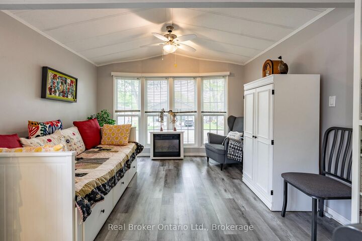 Property Photo:  580 Beaver Creek Road 236  ON N2J 3Z4 