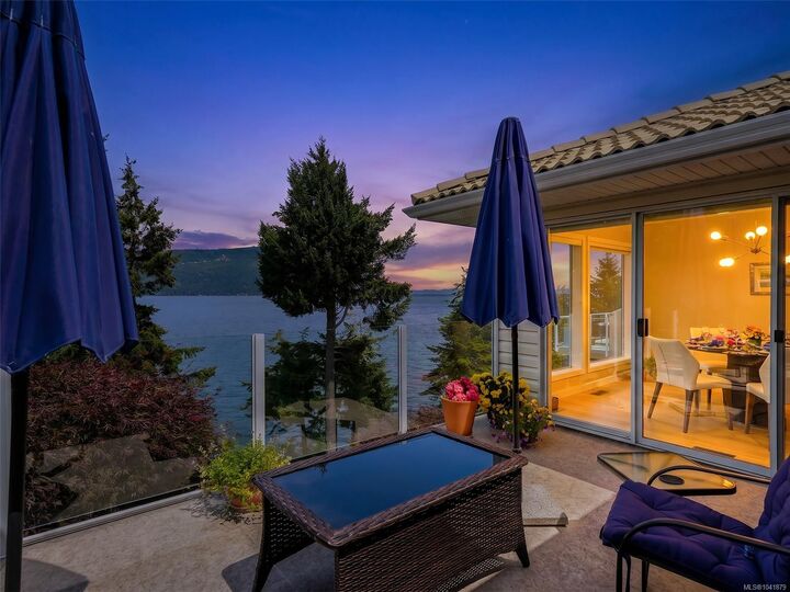 Property Photo: 205 Marine Dr BC V8H 0K8