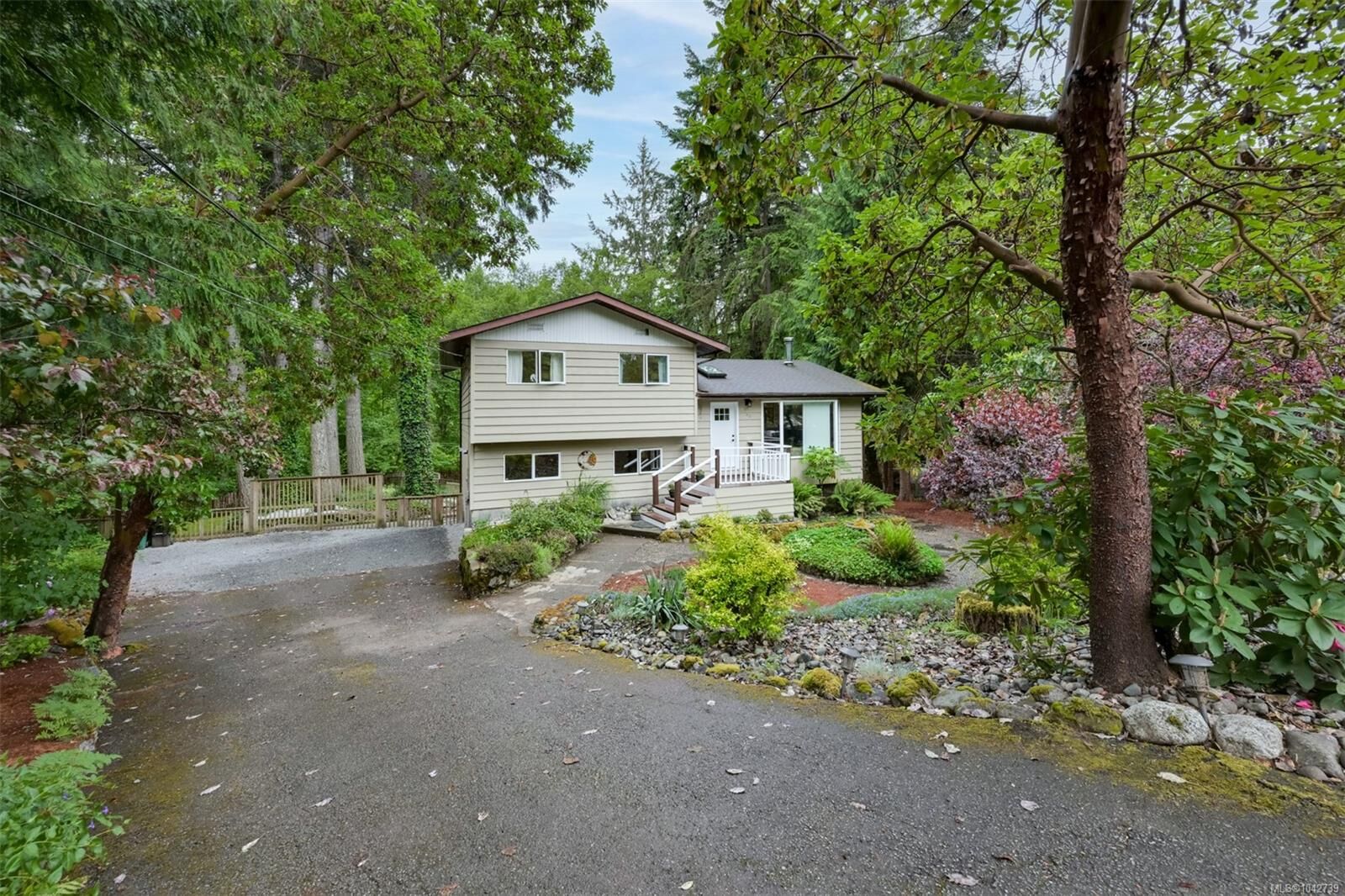 Property Photo:  2340 Macdonald Rd  BC V8H 2E8 