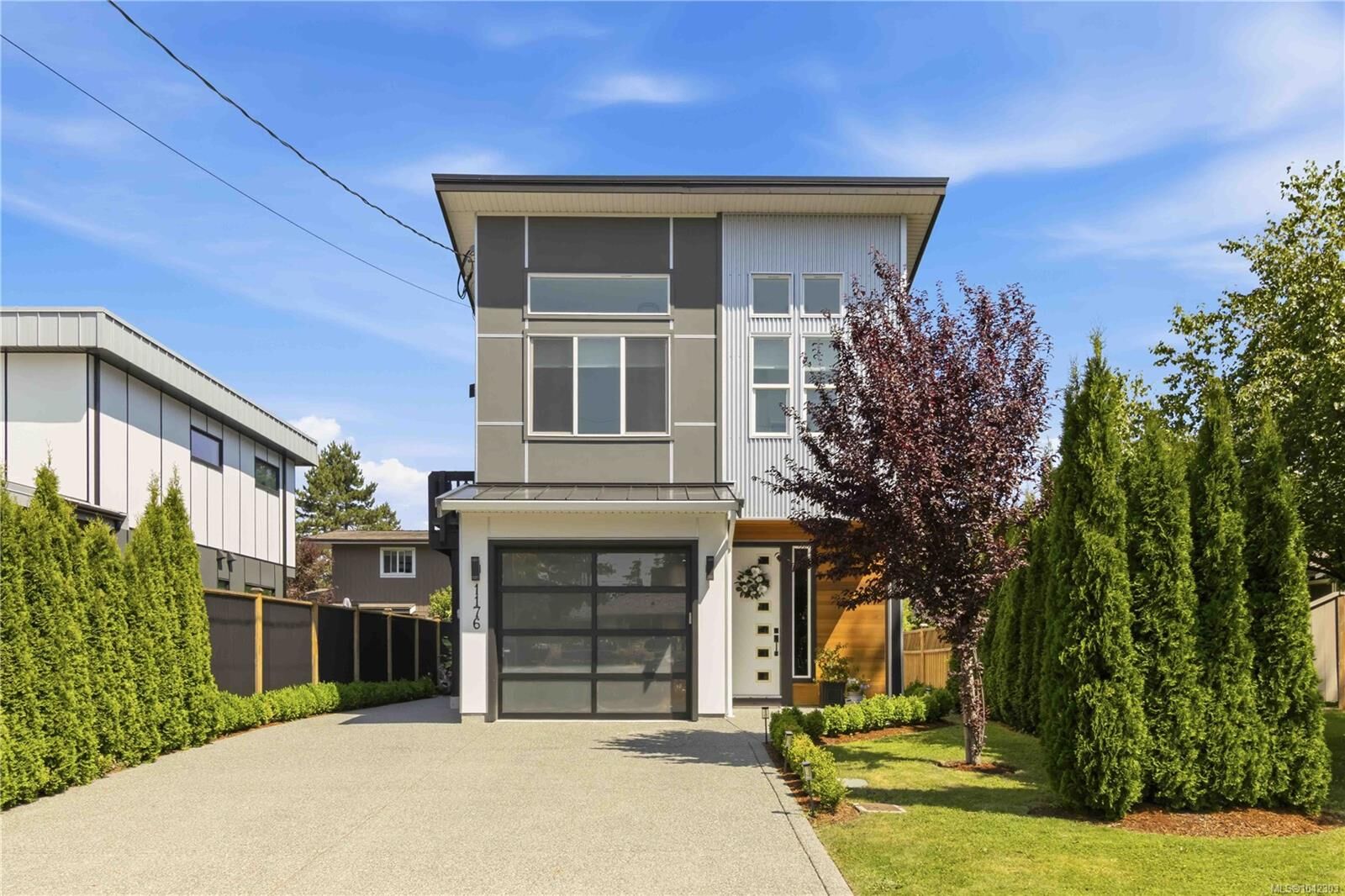 Property Photo: 1176 Clarke Rd BC V8M 1E3