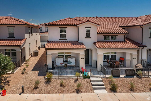 Property Photo: 744 W Sunfire Ln UT 84790