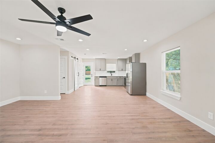 Property Photo:  125 Discovery Lane  TX 78666 