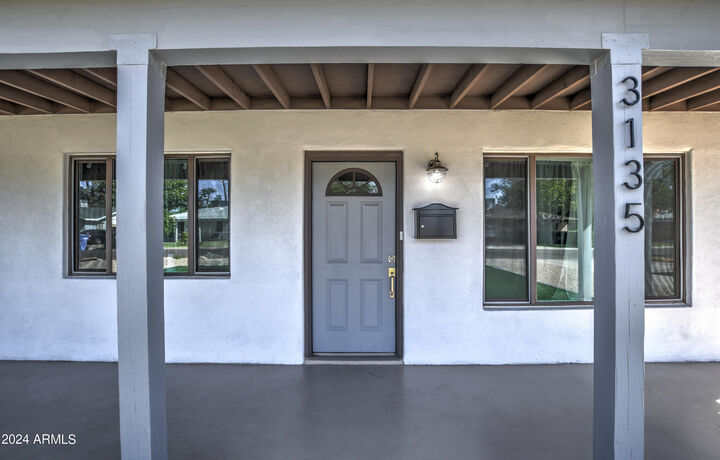 Property Photo: 3135 N 34th Street AZ 85018