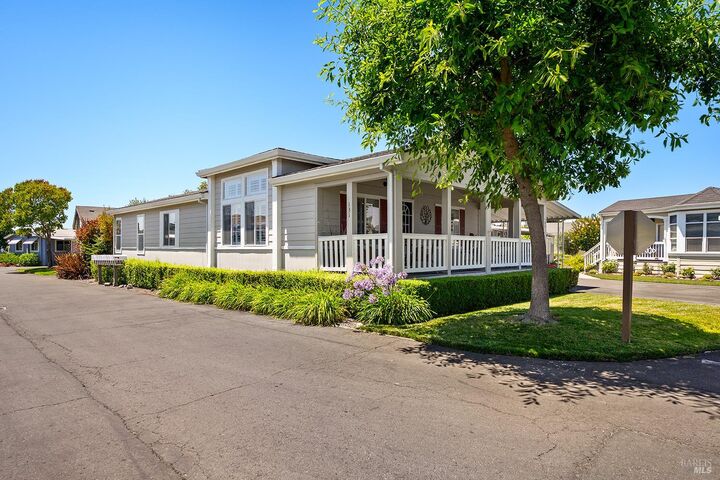 Property Photo:  131 Oakwood Drive  CA 94954 