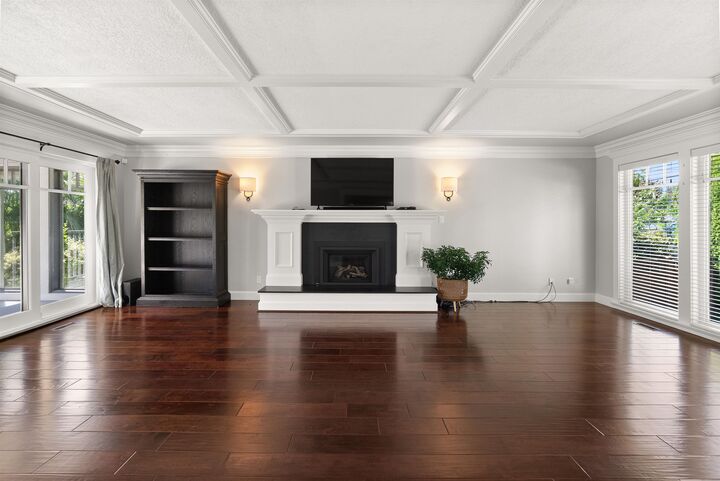 Property Photo: 1112 50B Street BC V4M 2W1