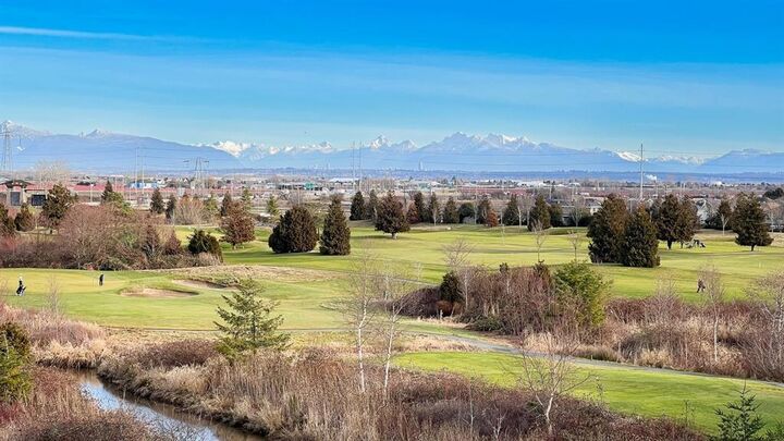 Photo de la propriété:  5055 Springs Boulevard 210  BC V4M 0A5 