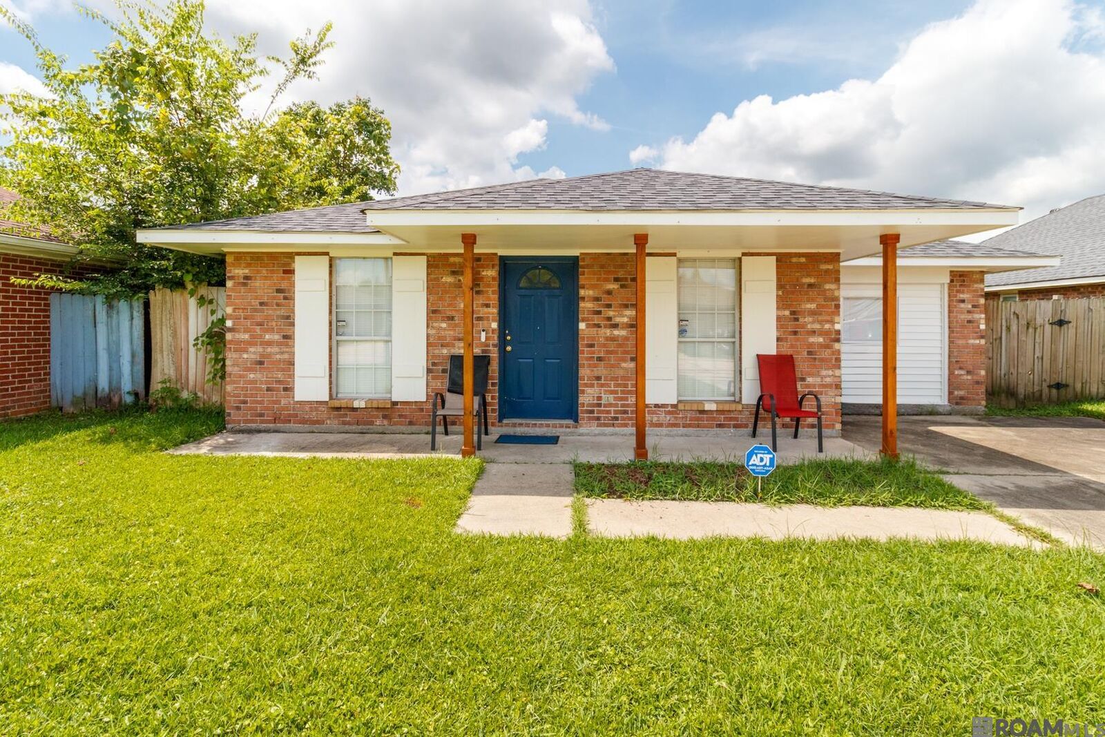 Property Photo: 1841 Lee Drive LA 70068