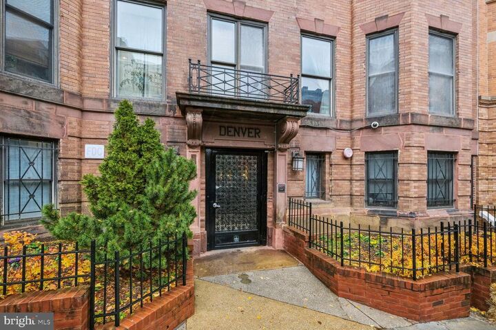 Property Photo:  1417 Chapin Street NW 203  DC 20009 