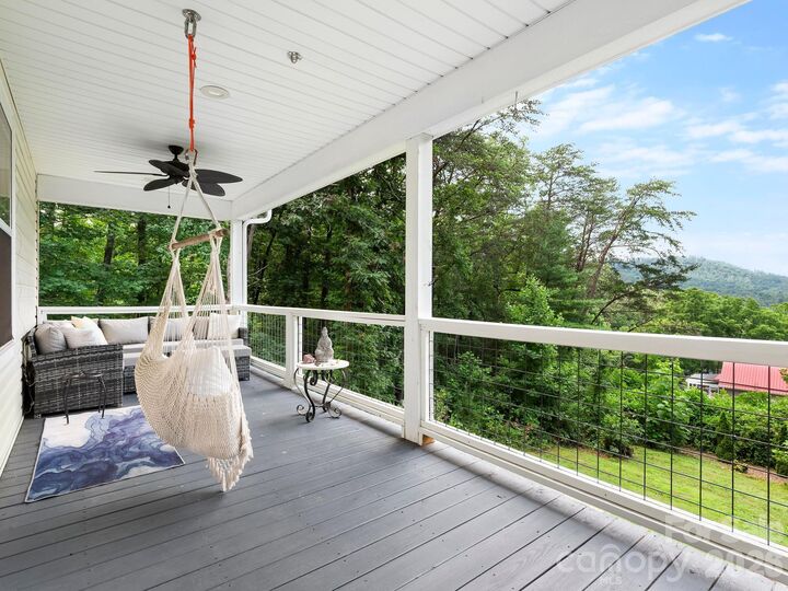 Property Photo:  333 Herron Point Lane  NC 28787 