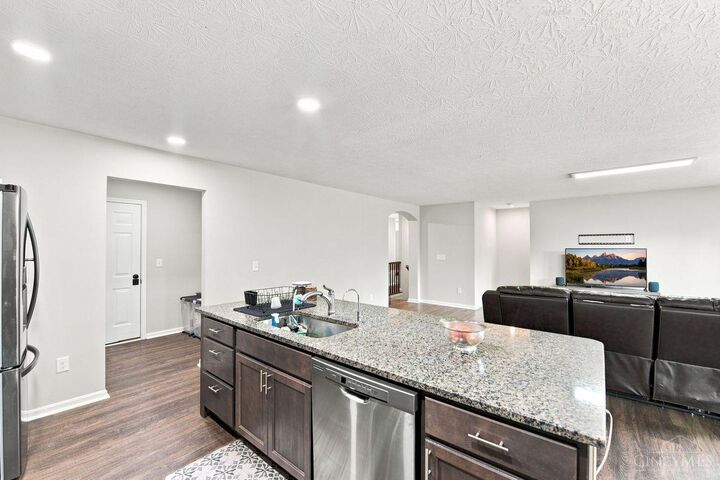 Property Photo: 2726 Leonardo Way OH 45005
