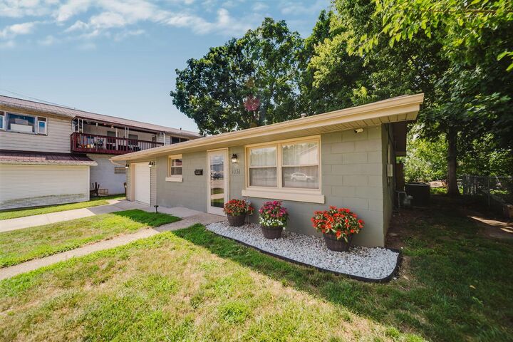 Property Photo:  1031 S Washington Street  OH 43113 