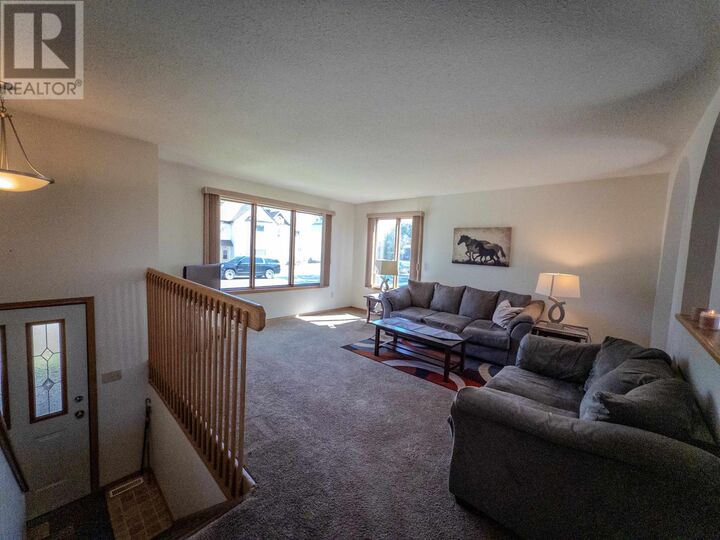 Property Photo:  527 Second Street South  ON P9N 1G5 