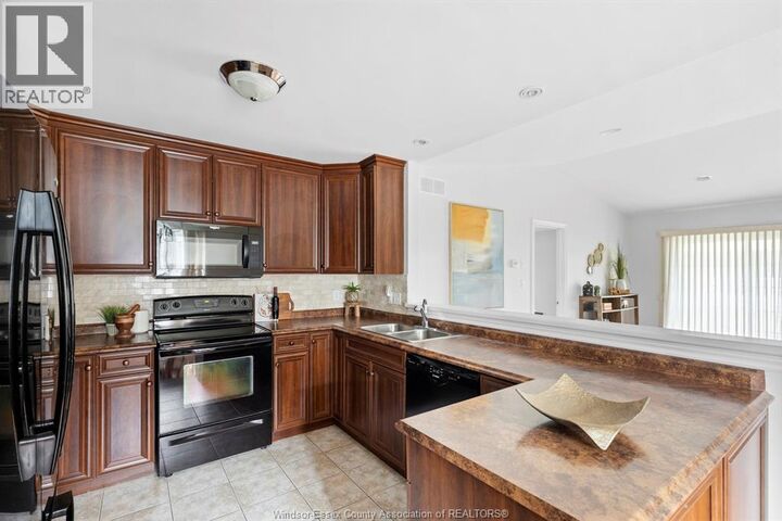 Property Photo: 11096 Sturgeon Street ON N8P 1M4
