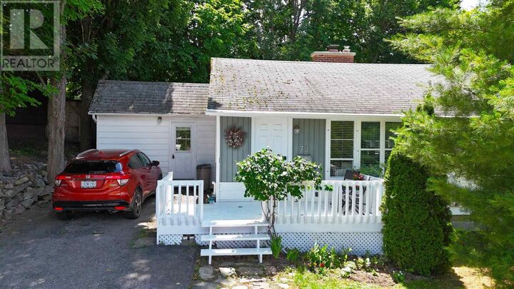 73 Hutchison Ave — photo 1