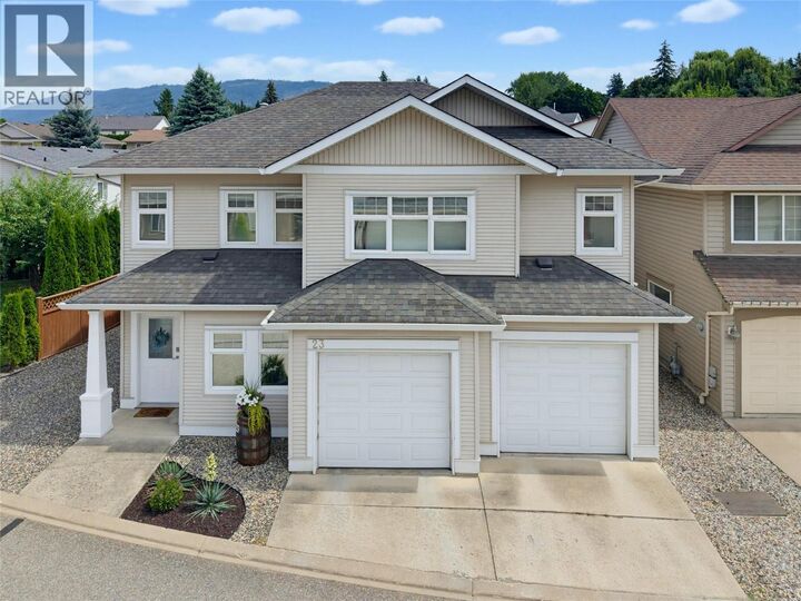 Property Photo: 801 20 Street Northeast 23 BC V1E 2R7