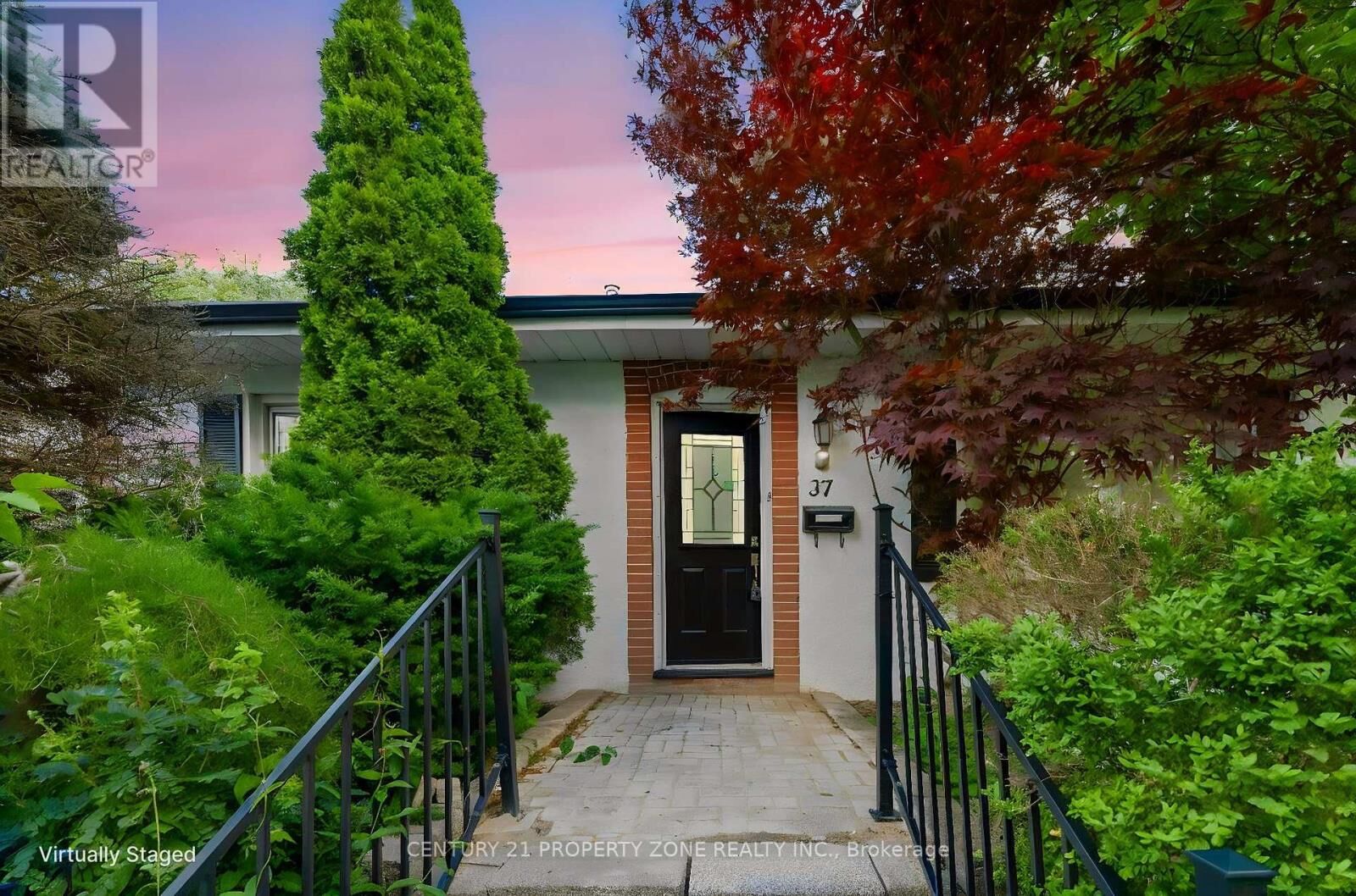 Property Photo:  37 Adanac Drive  ON M1M 2E5 