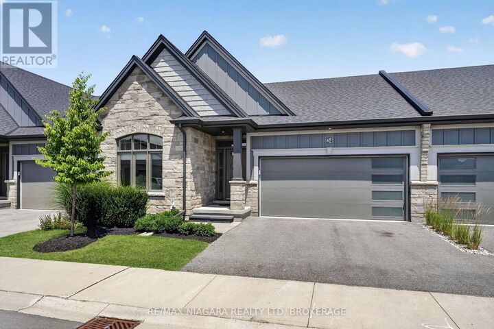 Property Photo: 24 Peachtree Lane ON L0S 1T0