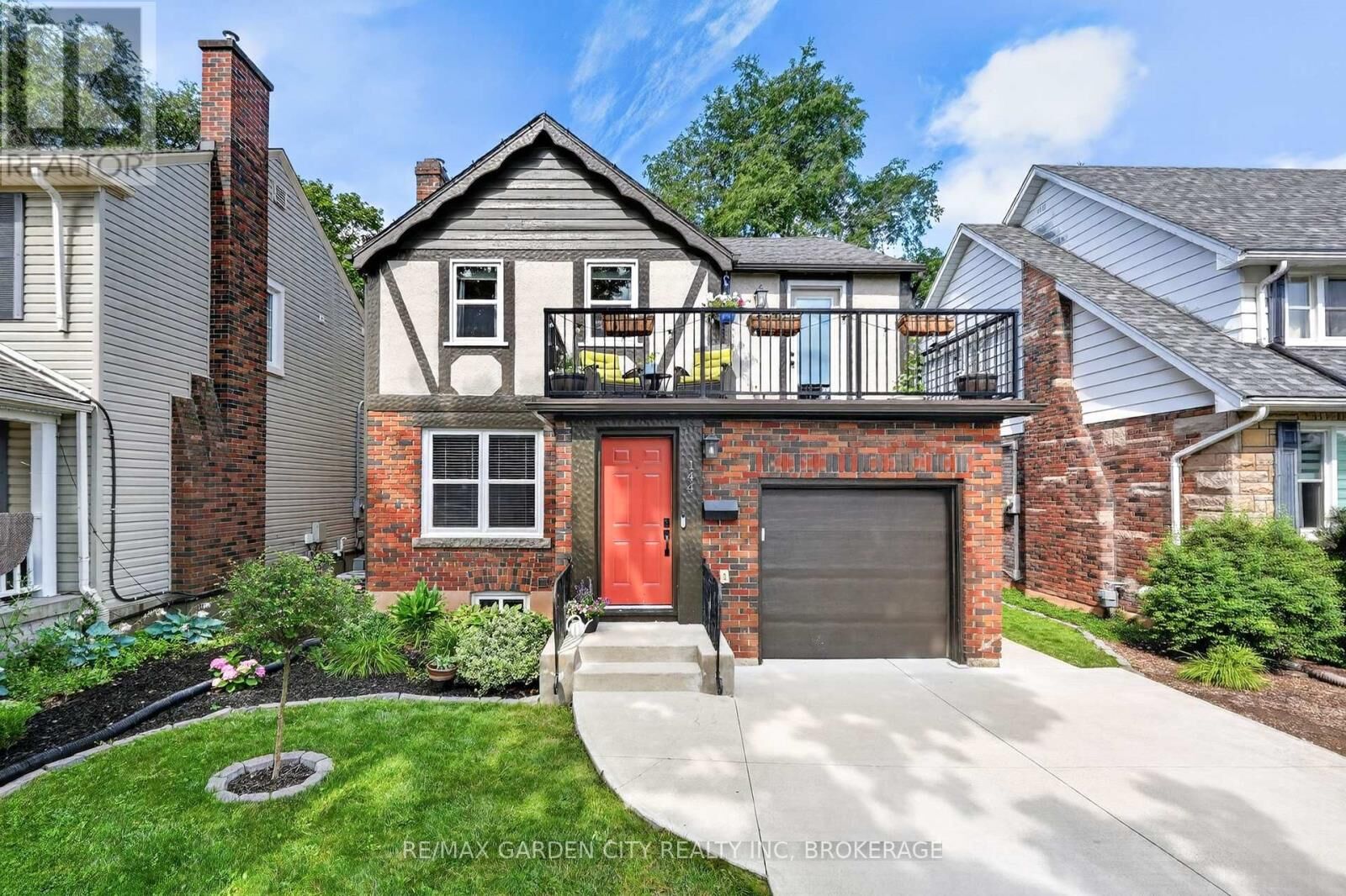 Property Photo:  144 Highland Avenue  ON L2R 4J4 