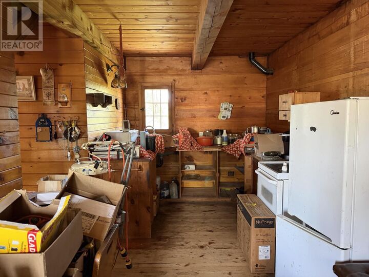 Property Photo: 7 East Grove Cres ON P0T 2W0
