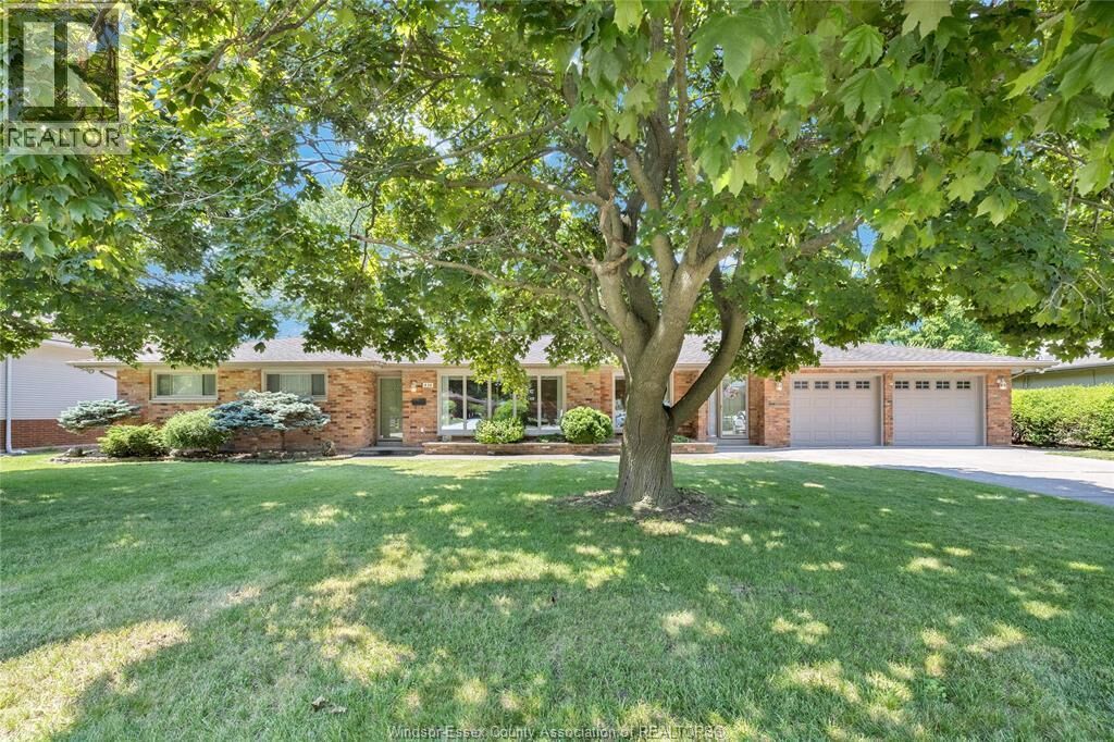 Property Photo:  333 Barry  ON N8N 2G2 