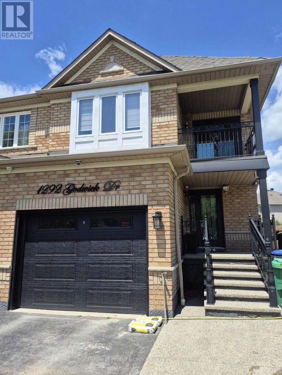 Property Photo: 1292 Godwick Drive (Lower) ON L5N 7X3