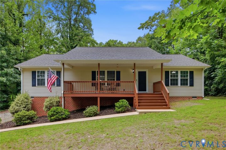 Property Photo: 10009 Holly Road VA 23116
