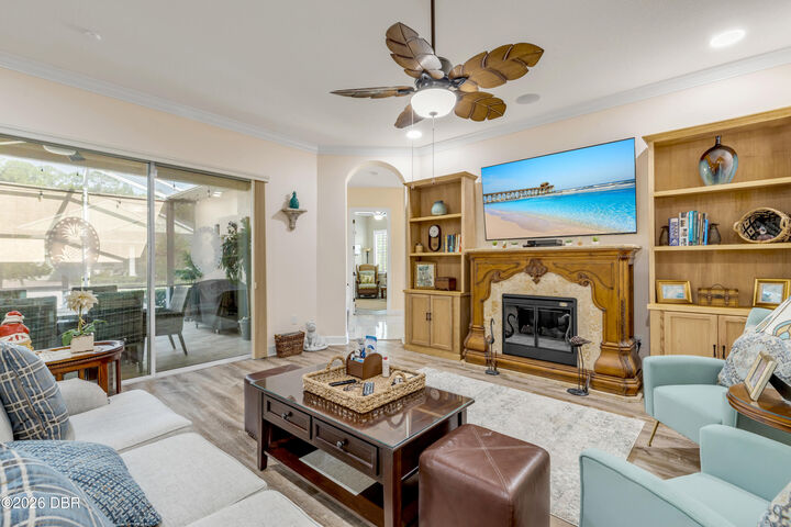 Property Photo: 3364 Torre Boulevard FL 32168