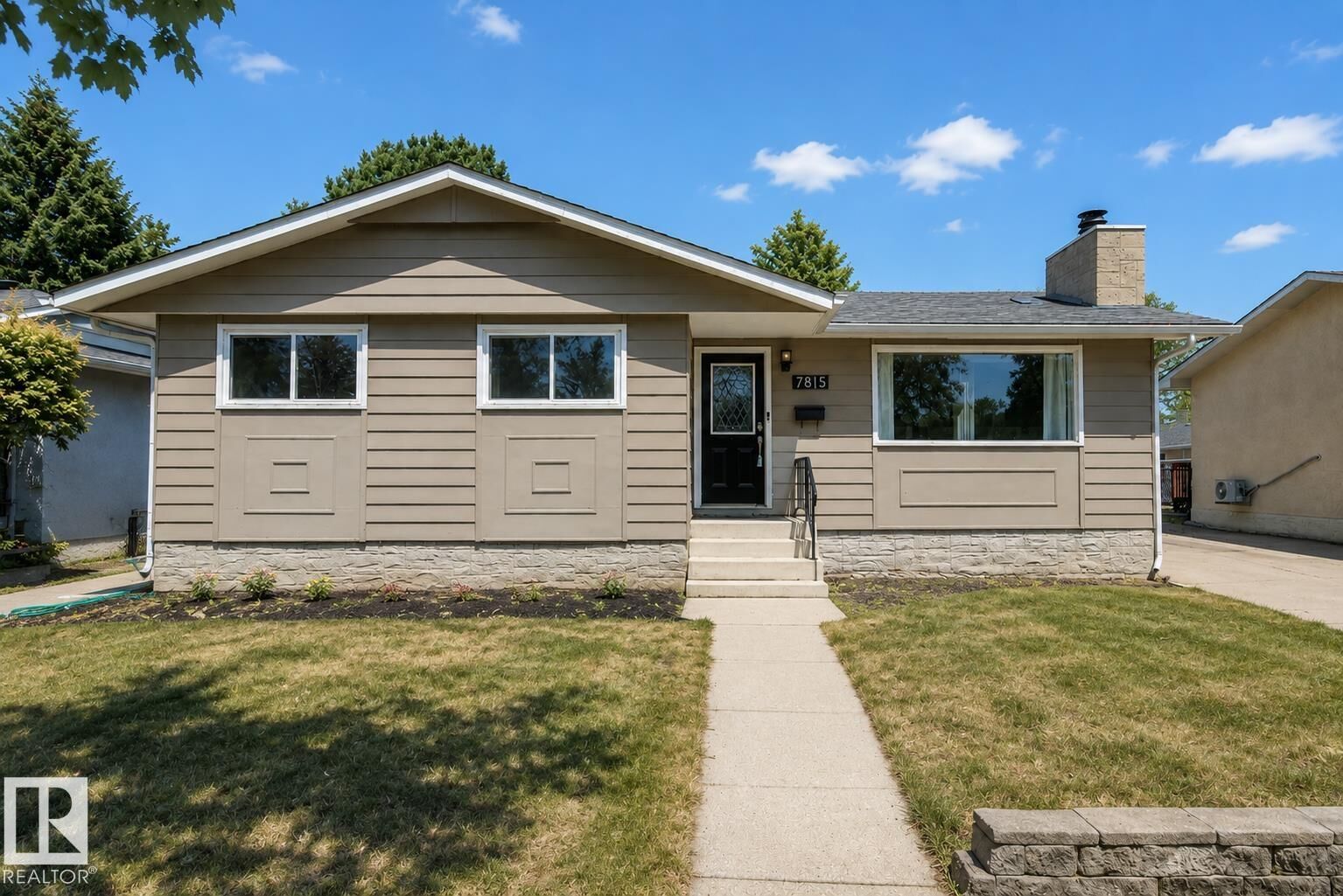 Property Photo:  7815 156 Street NW  AB T5R 1X6 