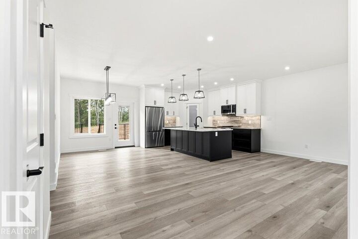 Property Photo:  53509 Hwy 43 9  AB T0E 1V0 