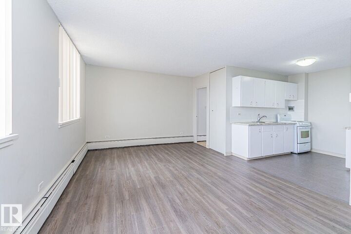 Property Photo:  8510 111 Street NW  AB T6G 1H7 