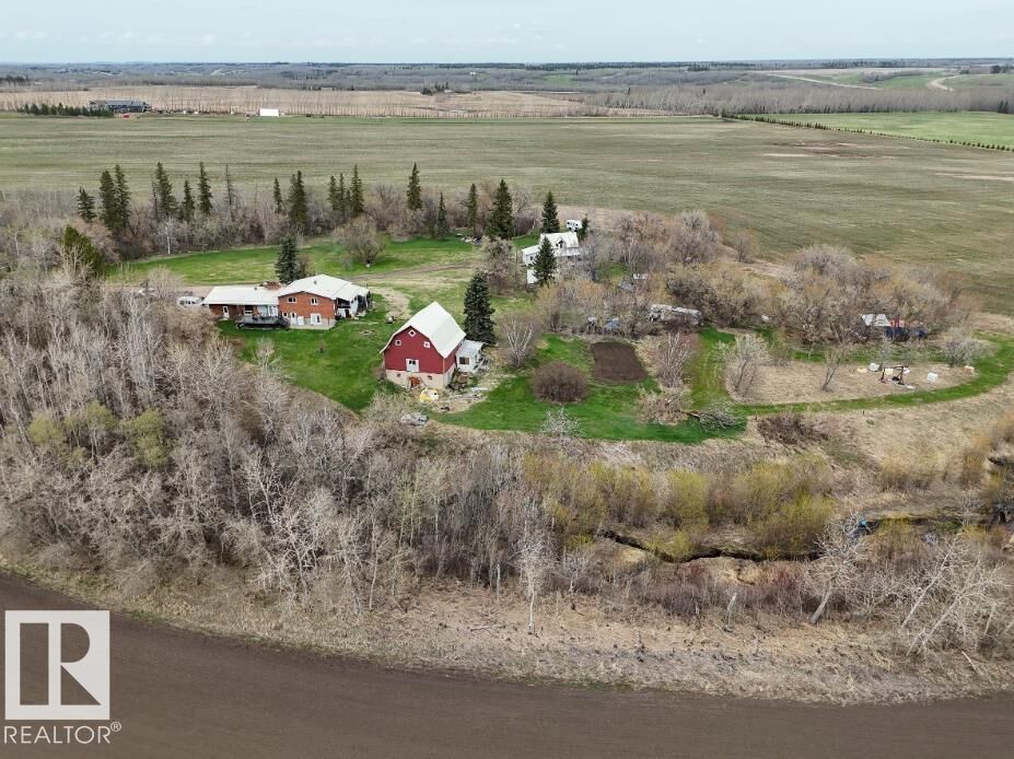 Property Photo:  56505 Range Road 233  AB T0A 1N0 