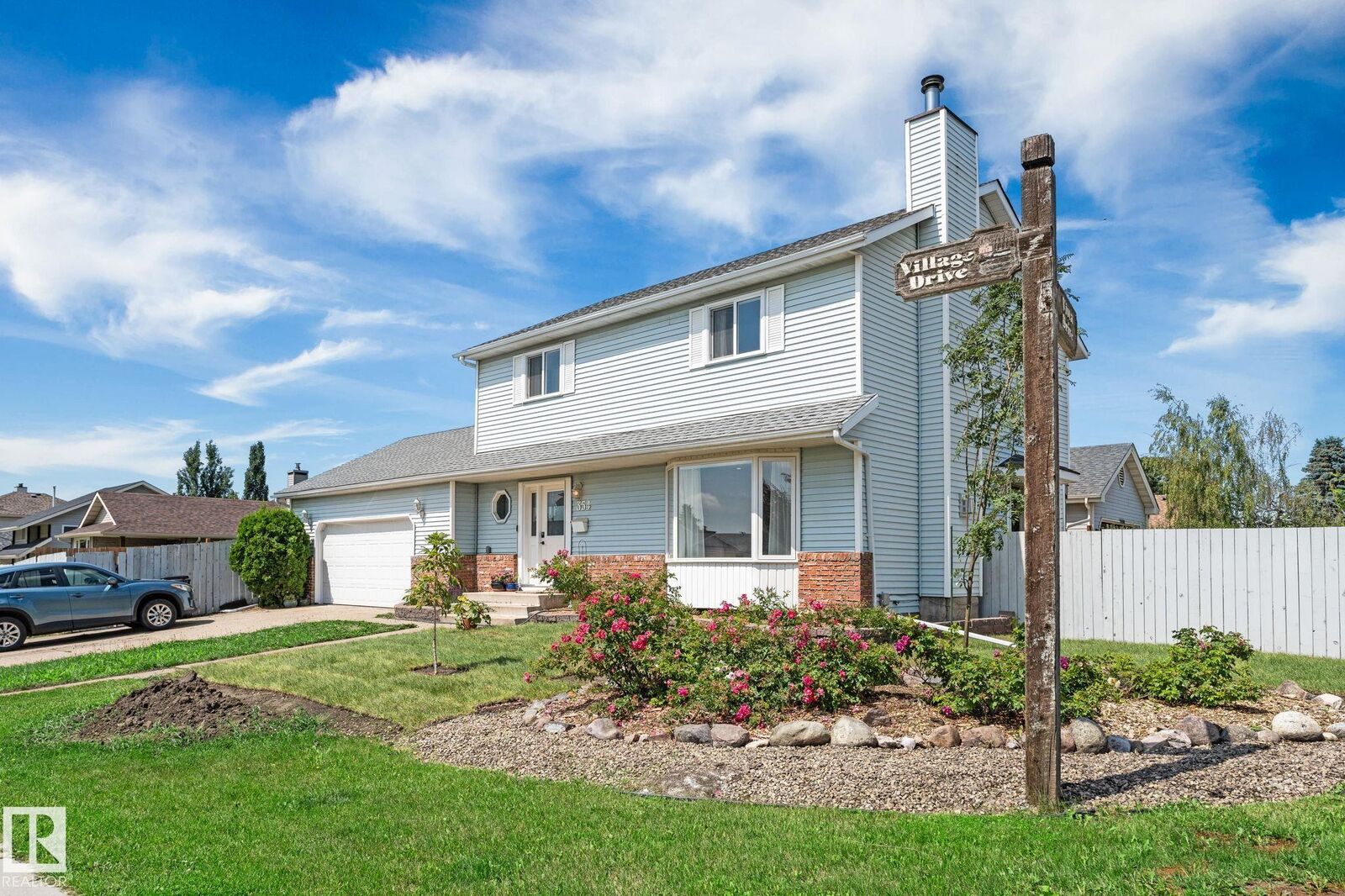 Property Photo:  354 Village Drive  AB T8A 4N3 