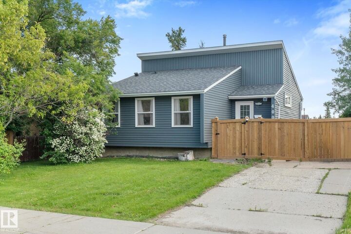 Property Photo:  4009 37 Avenue  AB T9E 6E1 