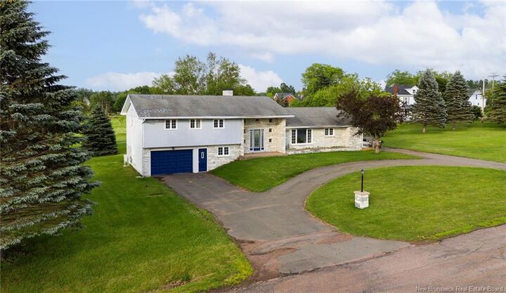 Property Photo:  15 Rue Gertrude  NB E4N 1V4 