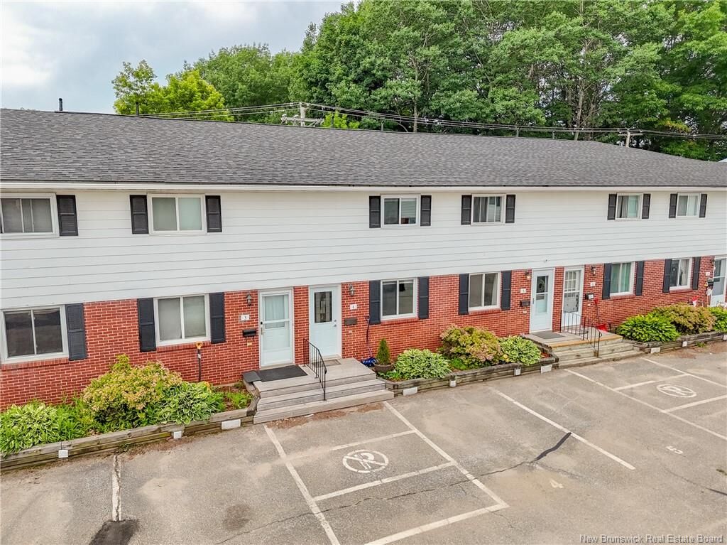 Property Photo:  60 Colwell Drive 4  NB E3A 3R6 