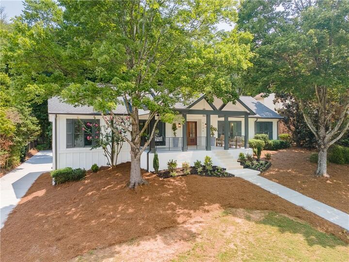 Property Photo: 6296 Courtside Drive GA 30092