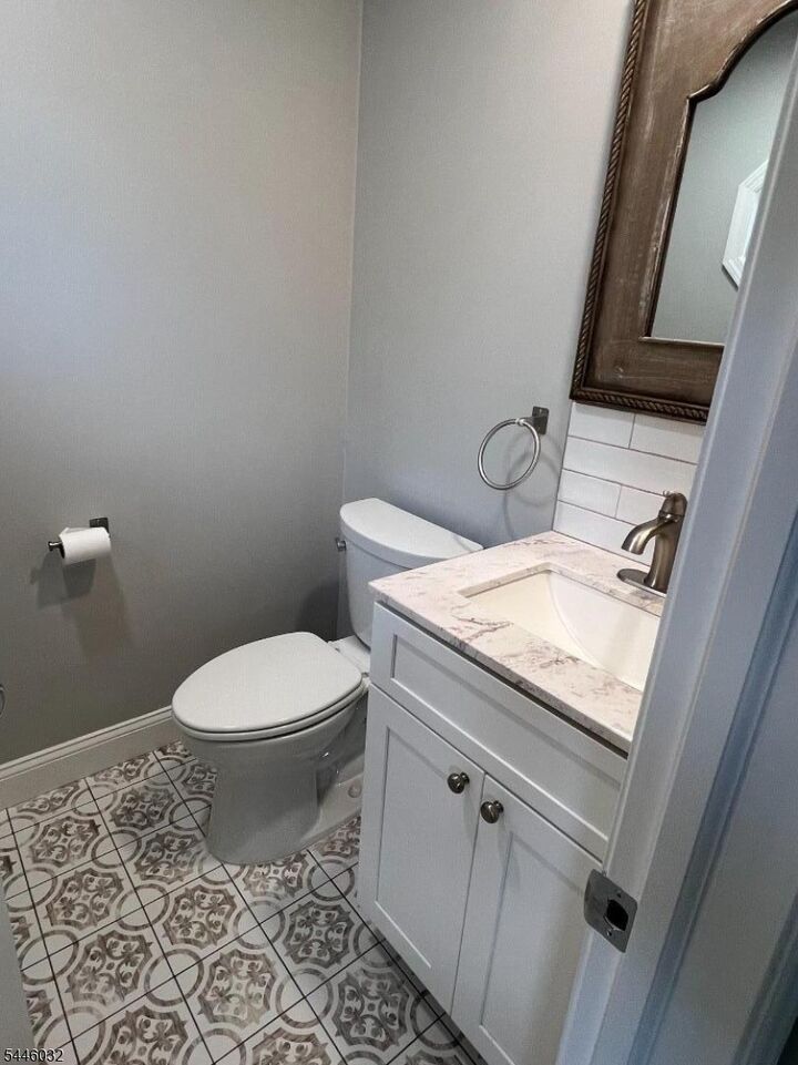 Property Photo:  32 Adler Ct  NJ 07866 