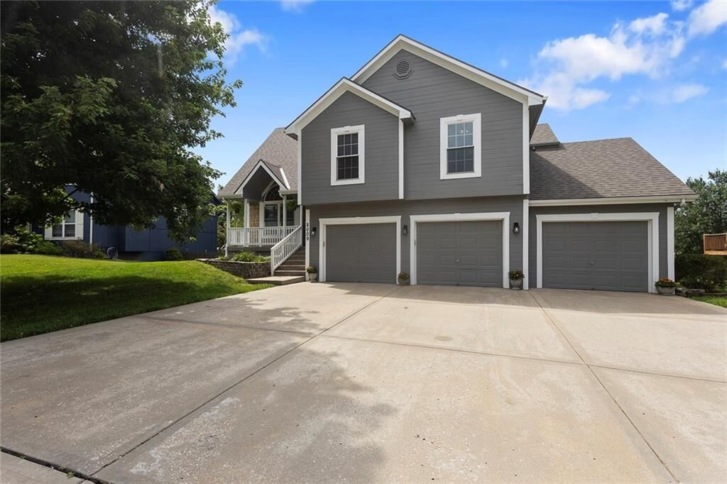 Property Photo:  8009 112th Street  MO 64157 