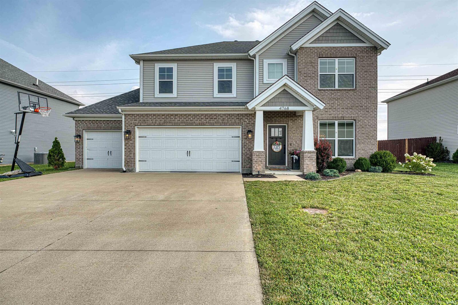 Property Photo:  4768 White Chapel Drive  IN 47630 