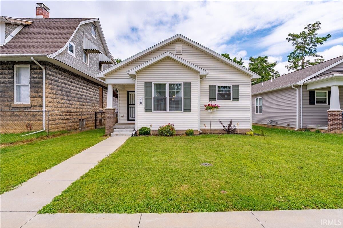 Property Photo: 710 E Iowa Street IN 47711
