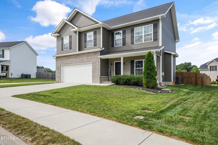 Property Photo: 6008 Honeycrisp Rd TN 37931