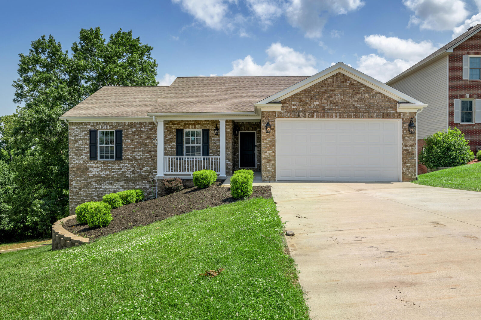 Property Photo: 875 Ridgeview Drive KY 40601