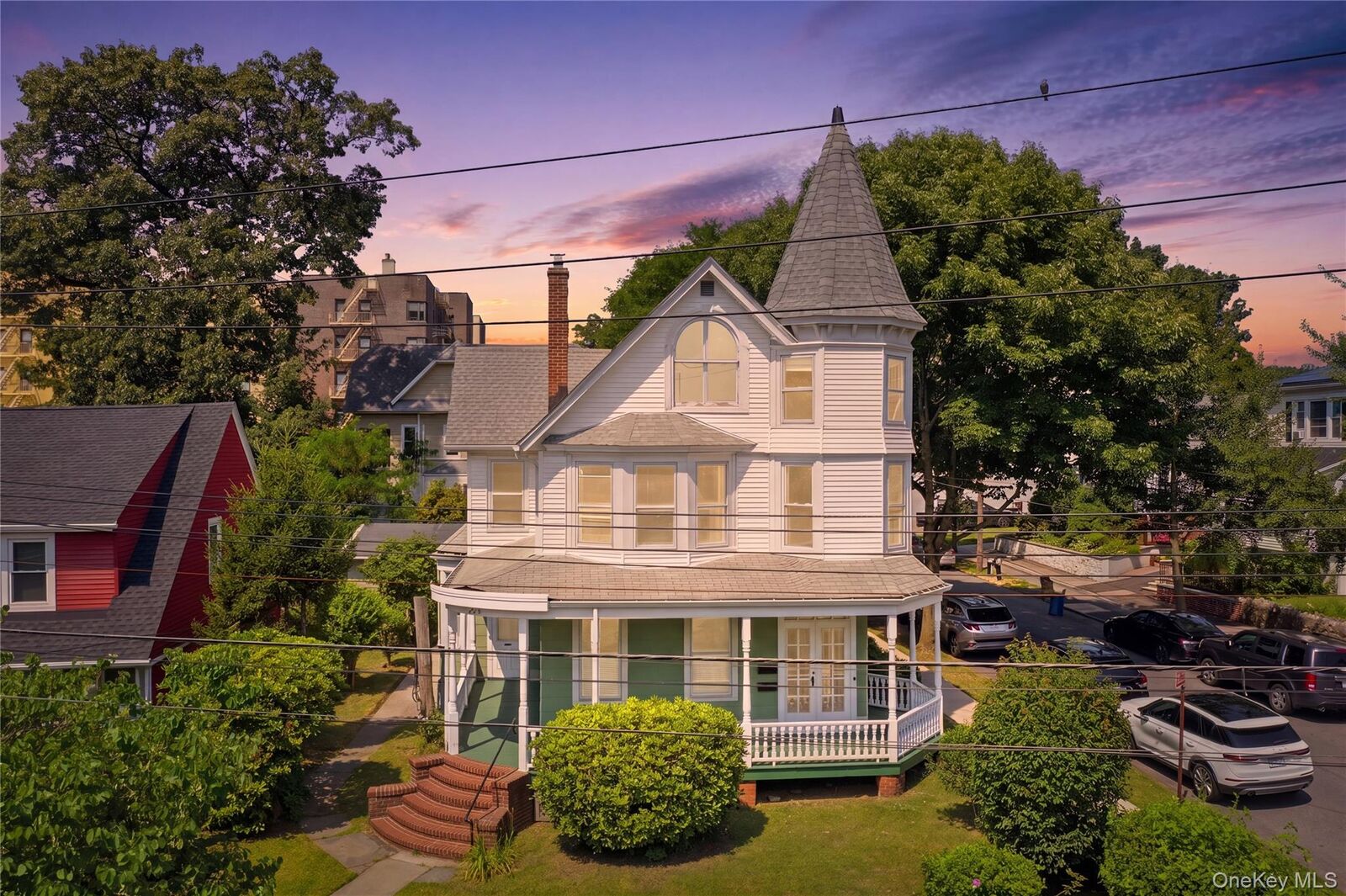 Property Photo:  4309 Vireo Avenue  NY 10470 